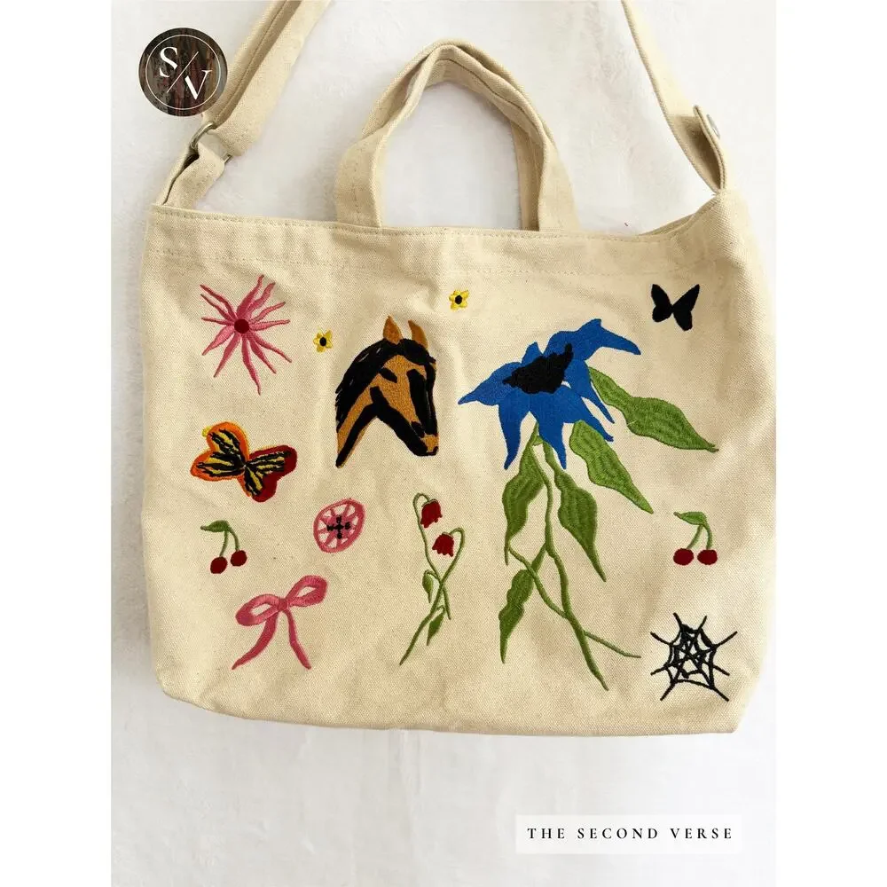 BAGGU Jessica Williams Horizontal Embroidery Duck Bag - Picture 4 of 8